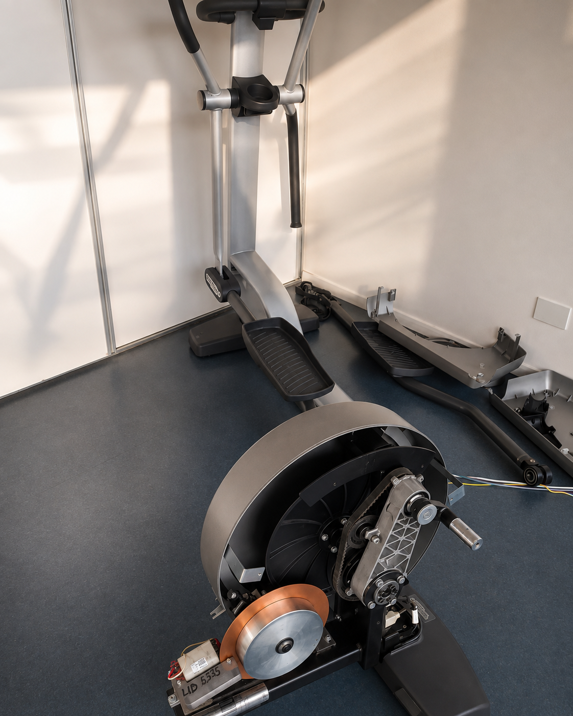 Equipamiento elíptico durante una revisión